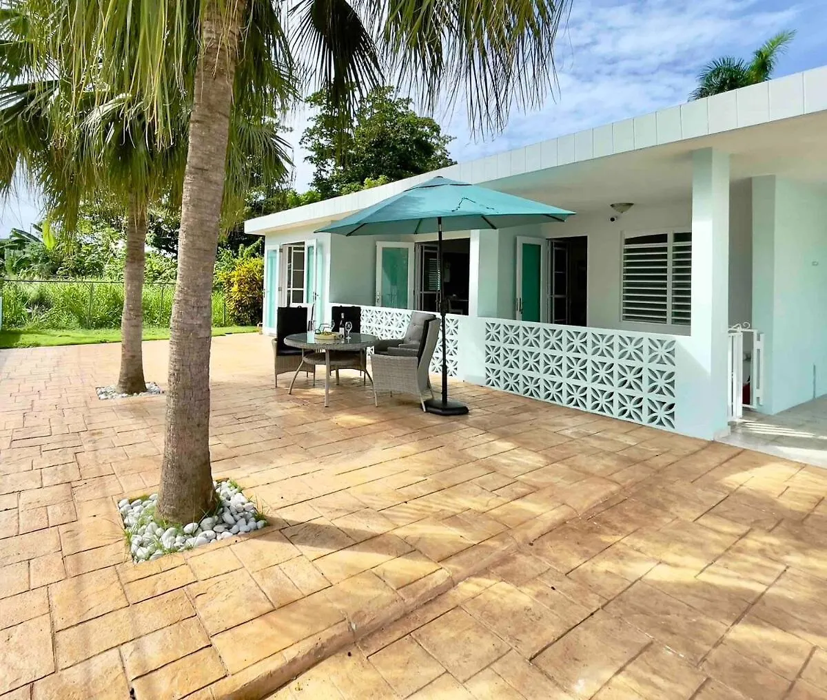 Villatona, Aguada Beach House